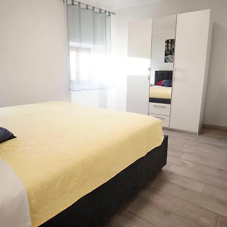 Apartment Caramela Nin